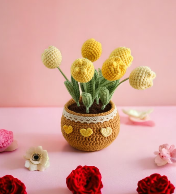 Crochet tulip flower pots,Wool crochet ornaments,Colourful crochet tulips,Hand-woven potted flower,Handmade Crochet Plants,Valentine gifts.